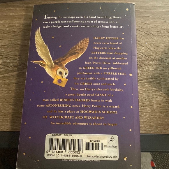 Harry Potter and the Philosopher’s Stone By JK-ROWLING - Picture 2 of 3